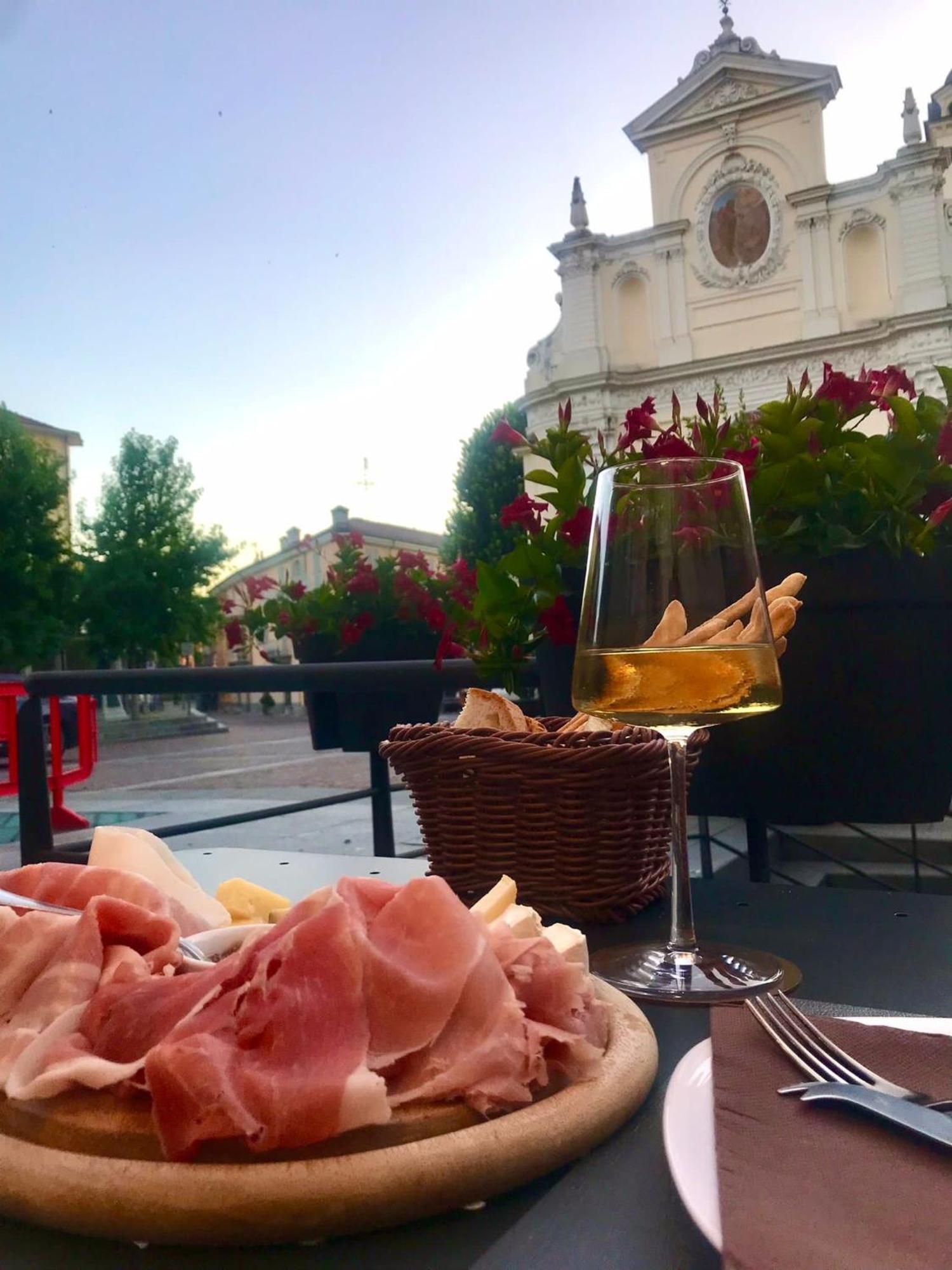 Historical Duomo Apartment Alba Екстериор снимка
