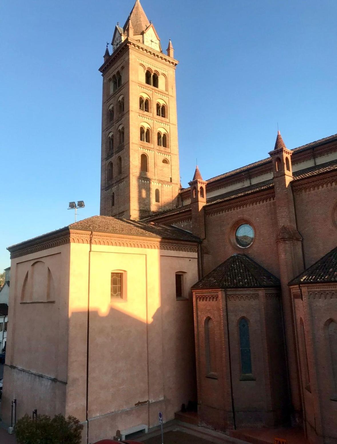 Historical Duomo Apartment Alba Екстериор снимка
